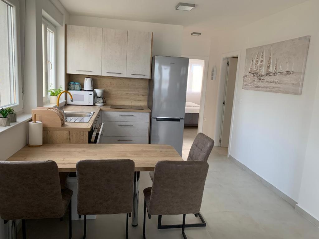 Apartmani Sunside Нин Екстериор снимка
