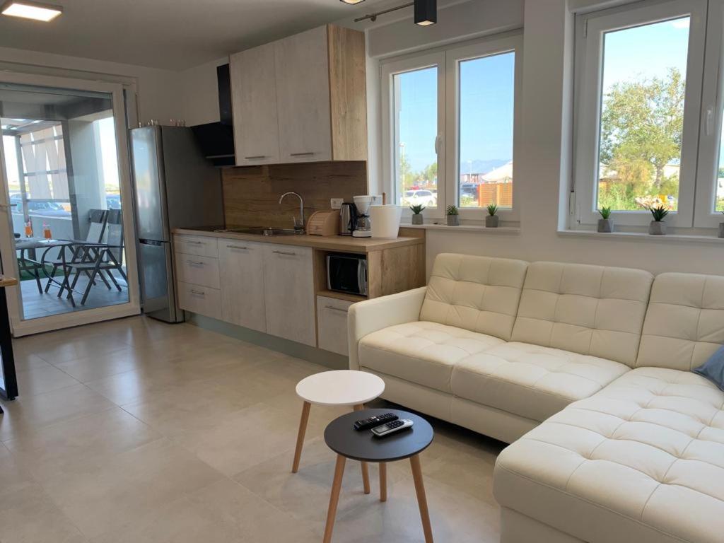 Apartmani Sunside Нин Екстериор снимка