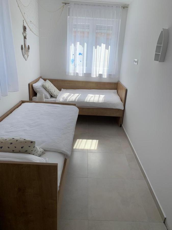Apartmani Sunside Нин Екстериор снимка